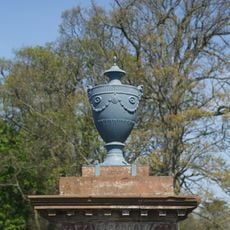 Forgandenny, Rossie House, Gatepiers