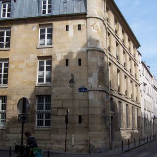 Ancienne caserne des gardes françaises