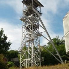 Castillete del pozo Entrego