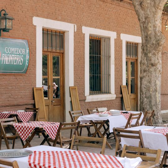Almacén Fronteras