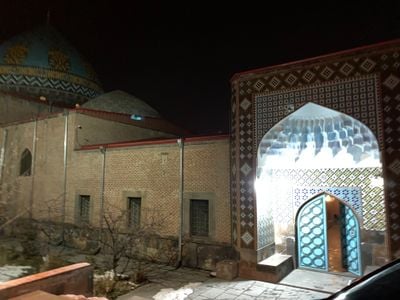 Уночі 2