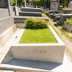Grave of Veau