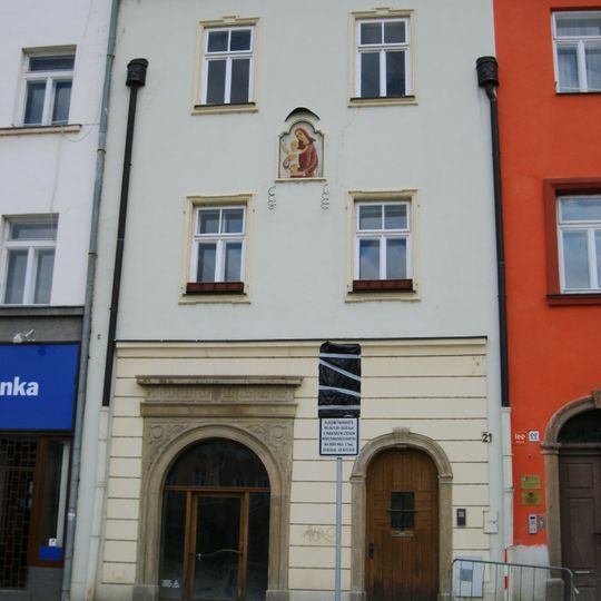 Dolní náměstí 21