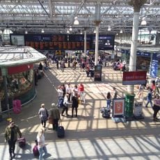 Edinburgh Waverley railway station