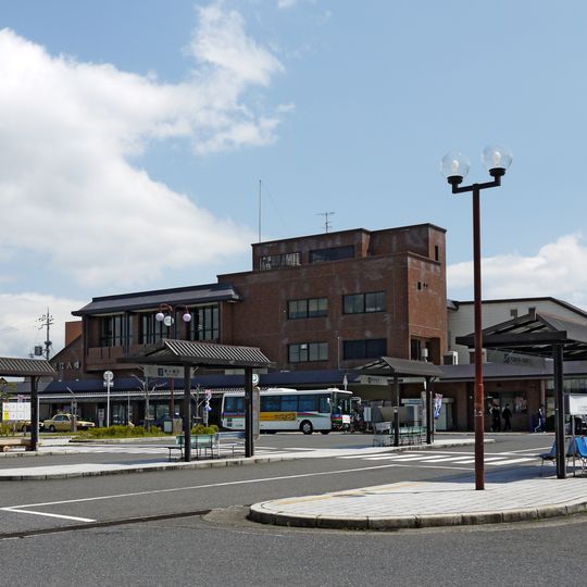 Ōmi-Hachiman Station
