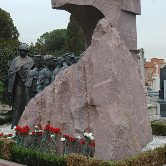 Monumento a los voluntarios soviéticos que lucharon en España durante la Guerra Civil