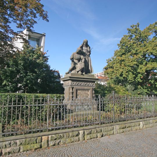 Pomník bratranců Veverkových