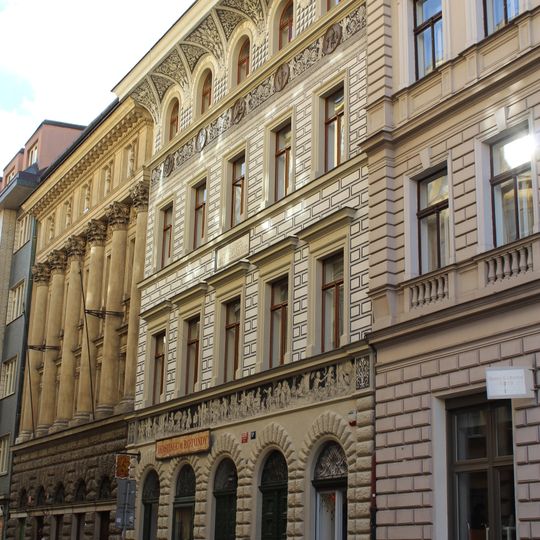 Karoliny Světlé 17