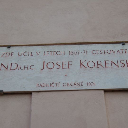 Pamětní deska Josefu Kořenskému v Radnicích