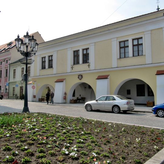 Velké náměstí 33