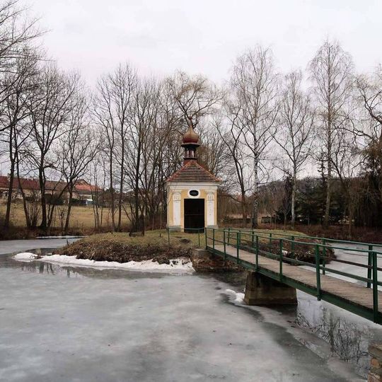 Vodní příkop tvrziště v Tihavě