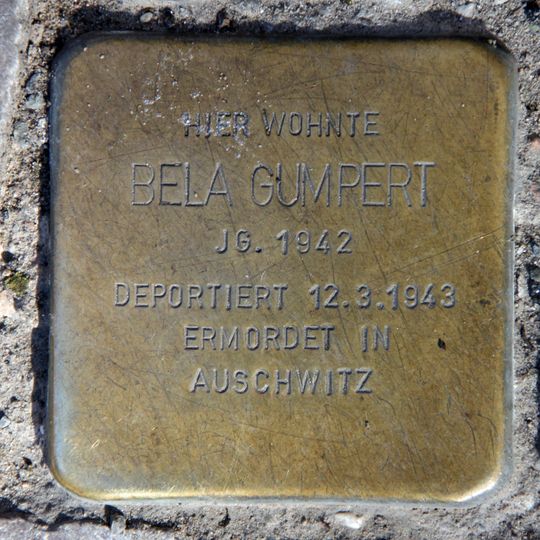 Stolperstein en memoria de Bela Gumpert