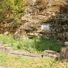 Pomník padlým v Nemrlově u silnice