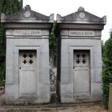 Tombeau de Devin