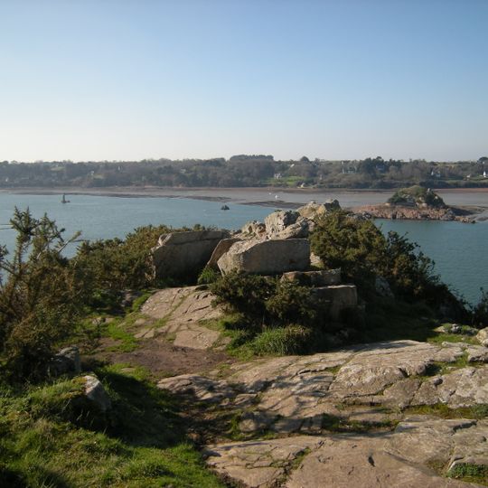 Promontoire préhistorique barré de Roch'an Evned