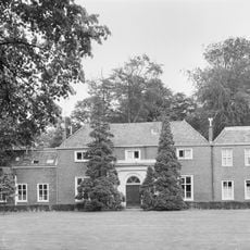 Landgoed Clingendael: paarden- en koetshuis