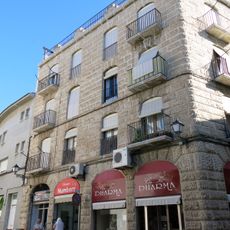 Bloc de pisos plaça Major, 17