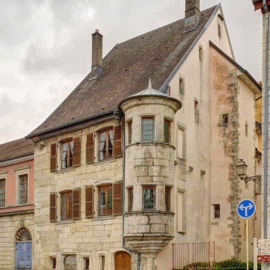 Maison à tourelle de Delle
