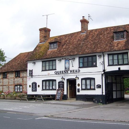 Queens Head Public House