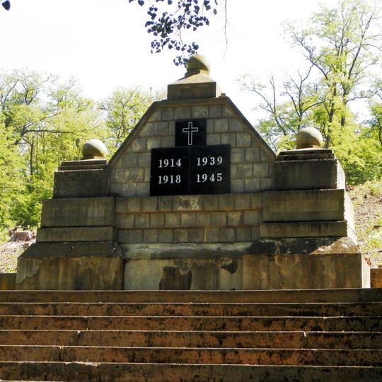 World Wars memorial in Lechovice
