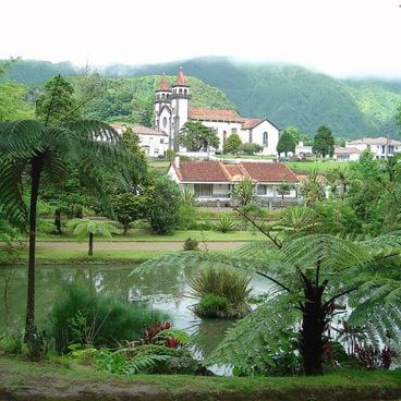 Azory: natura wulkaniczna, ogrody botaniczne i dziedzictwo wyspowe