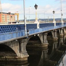 Queen's Bridge