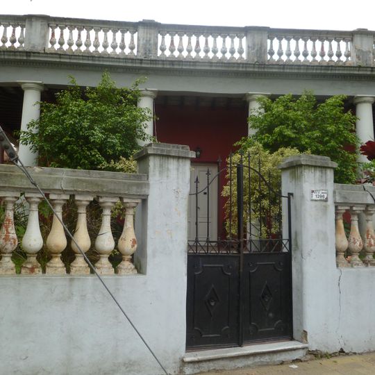 Casa de la familia Peró Villa Margarita