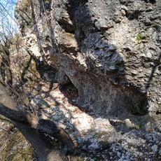 Kő-lik-völgyi No 8 Cave