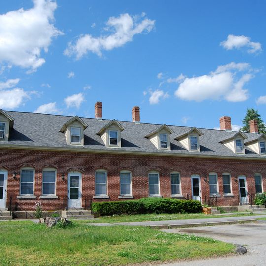 District historique de Quinebaug Mill-Quebec Square