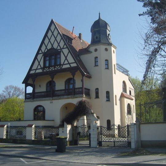 Villa Käthe-Kollwitz-Ufer 92