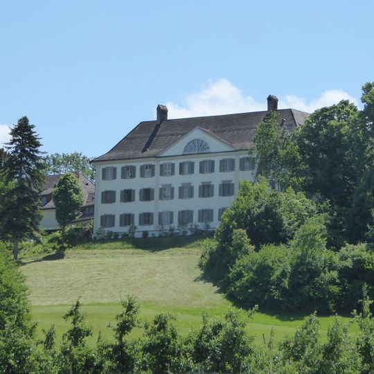 Château with St. Alban chapel