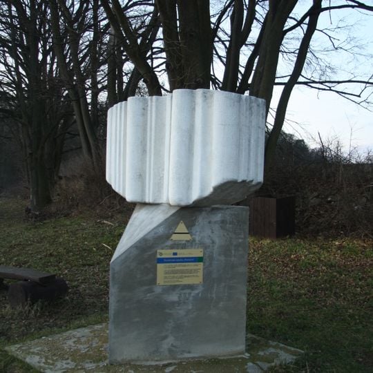 Plastika u rybníka Pivovárek