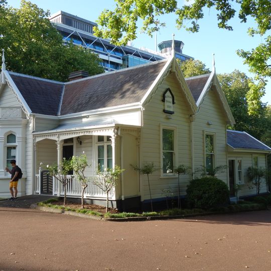 Albert Park Lodge