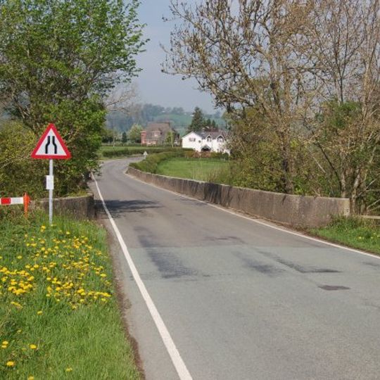 Pont Ysgawrhyd, A490, Pontysgawrhyd