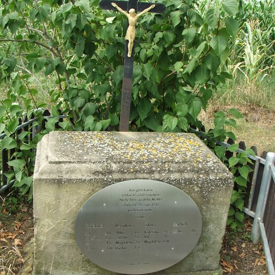 Wayside cross in Hodyně