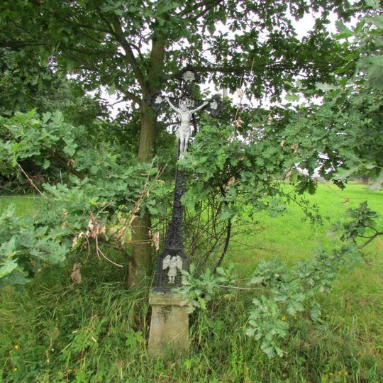 Kříž na okraji Častonína směrem na Kladiny