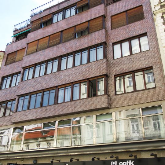 Činžovní Dům s obchody