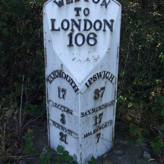Milestone, roadside at TM430860