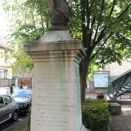 Monument à Mathias Manternach