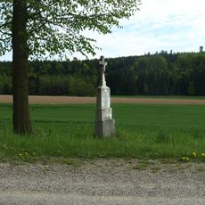 Kříž u rybníka Rasuveň