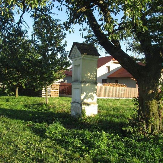 Kaplička na křížové cestě u Načeradce - 2. zastavení