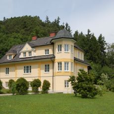 Exerzitienhaus und Erholungsheim St. Raphael