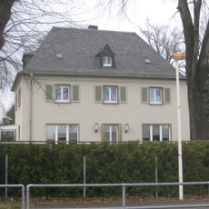 Einfamilienhaus mit Garten Am Flughafen 1