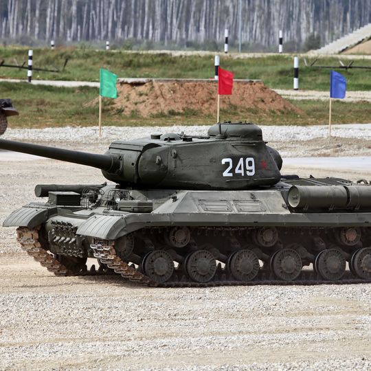 IS-2