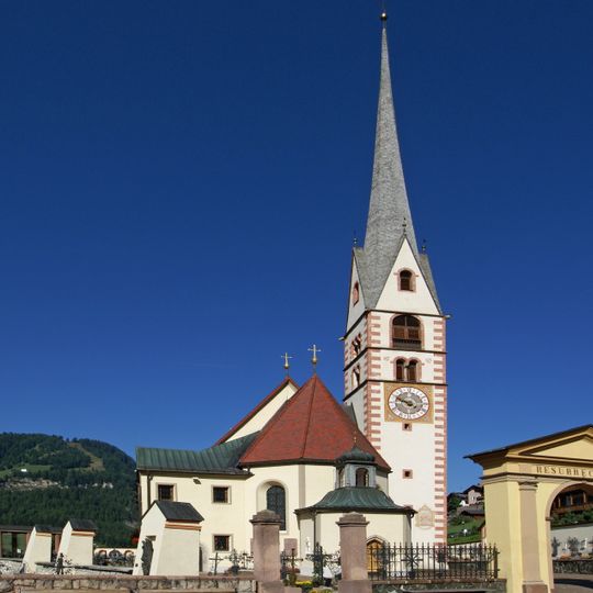 Parish Church with cemetery in Santa Cristina Gherdëina