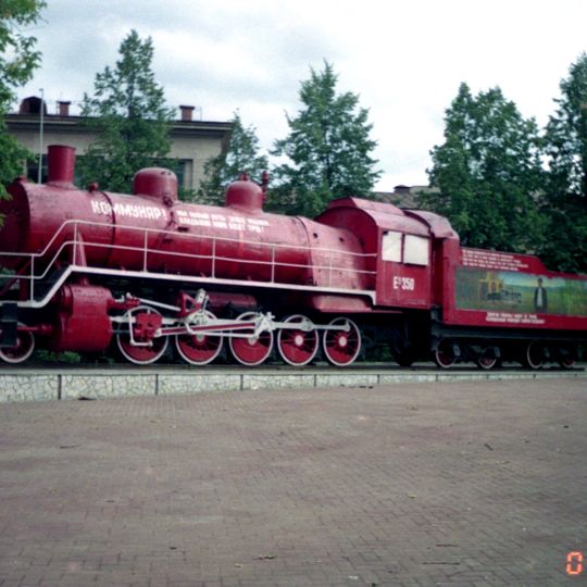 Steam locomotive Es-350