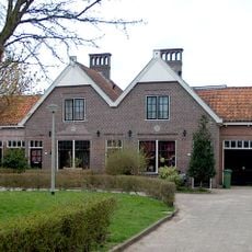 't Rooie Dorp: woningblok van vier arbeiderswoningen