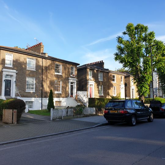 35-45, Loughborough Park Sw9