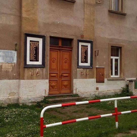 Pomník padlým v Nesuchyni