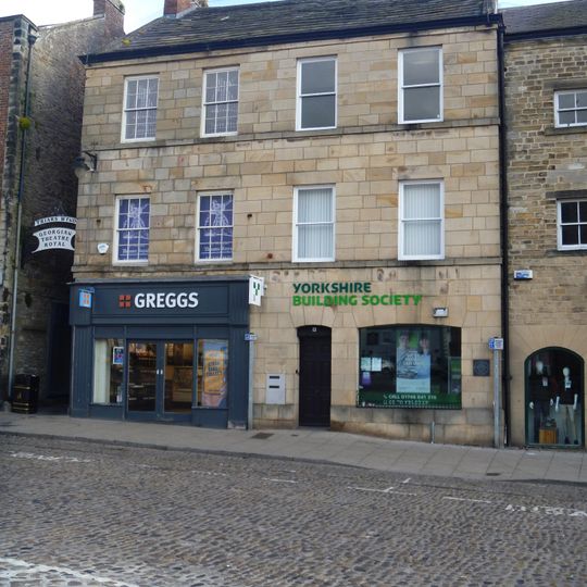 13 And 14, Market Place